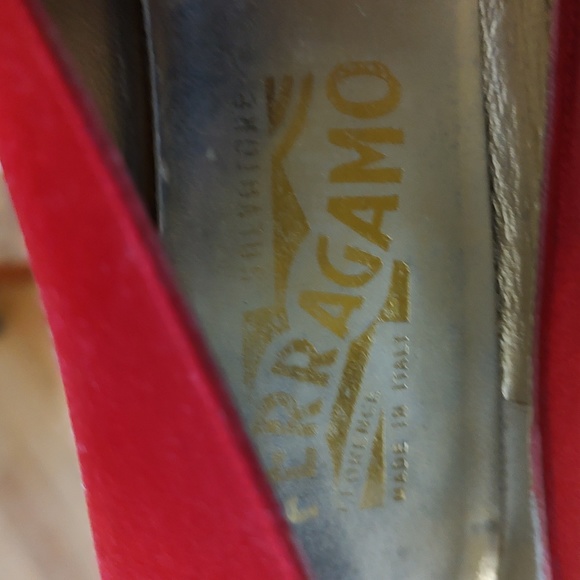 Salvatore Ferragamo Red Satin Adorned Size 8B 1 inch Heel. - Picture 8 of 10